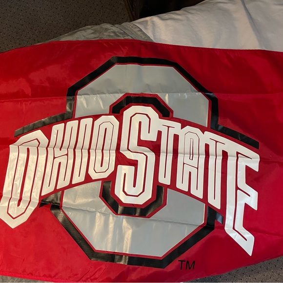 Ohio State 3x5 flag. New without tags. - Picture 4 of 7